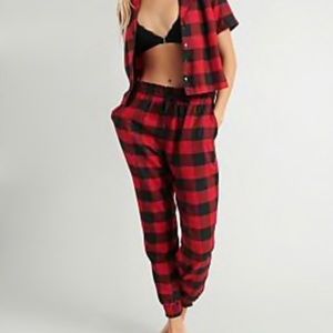 Garage plaid joggers/sleep pants